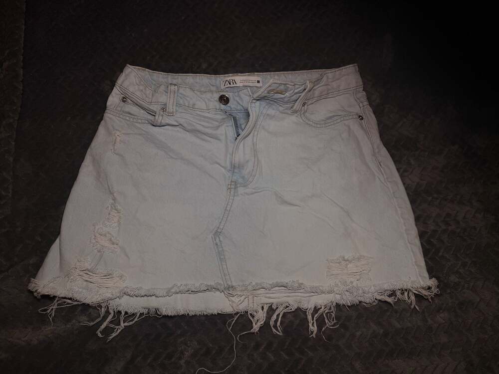 ZARA Light Wash Distressed Denim Mini Skirt Size S